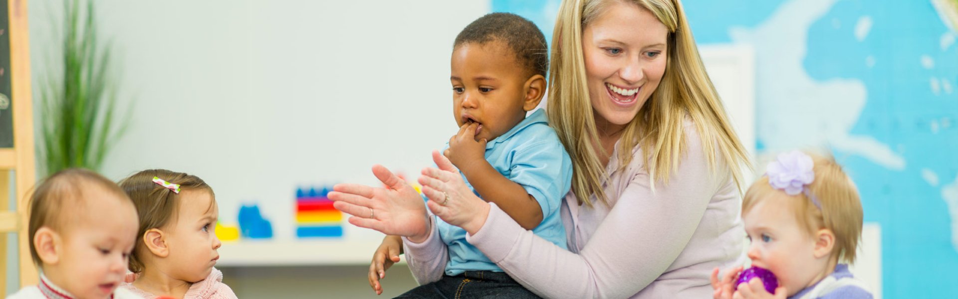 Informationen für Kindertagespflegepersonen (c) FatCamera@istockphoto